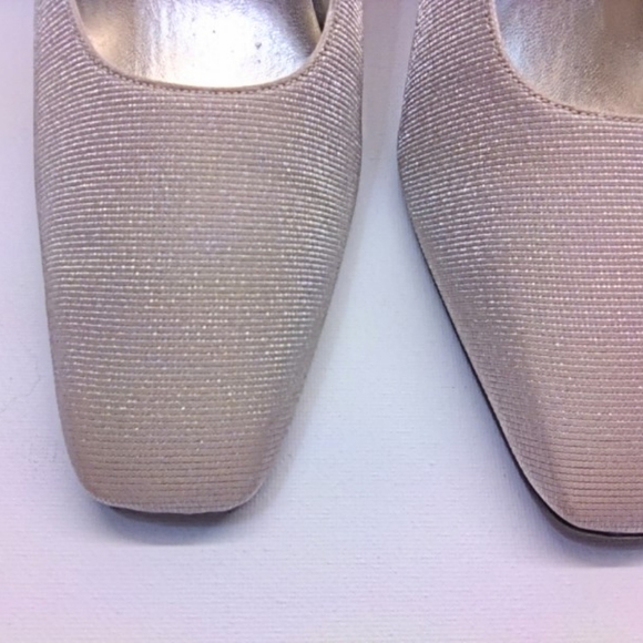 Women's 3" heel 👠, Sparkle Champagne/Nude color, SZ: 7 1/2M - Picture 12 of 13